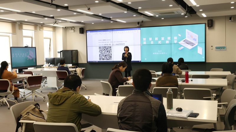 小标题：电子商务专业概述