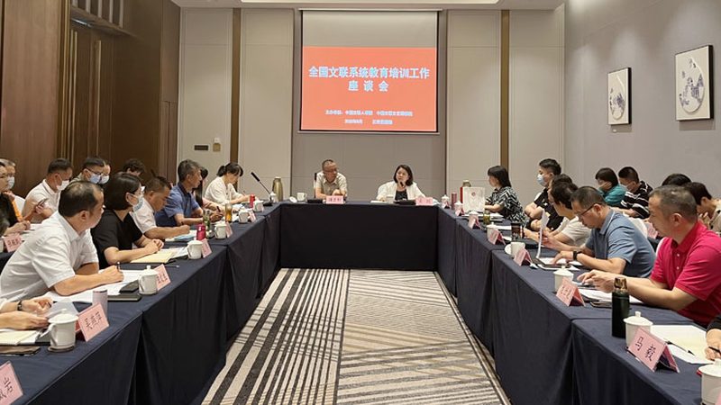 师资背景是判断会计培训老师口碑排名的关键因素之一。以下是一些具体的考量点：